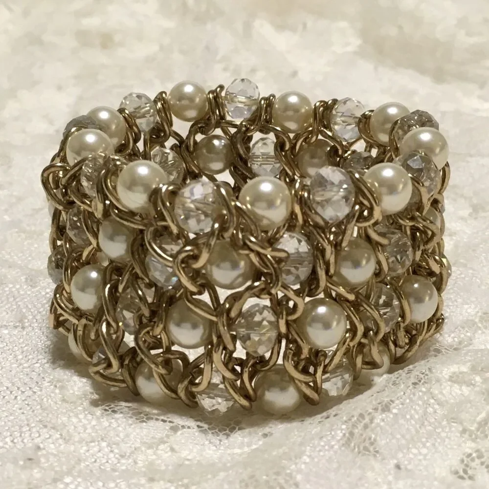 Chunky Stretch Bracelet Gold Tone White Clear Beads